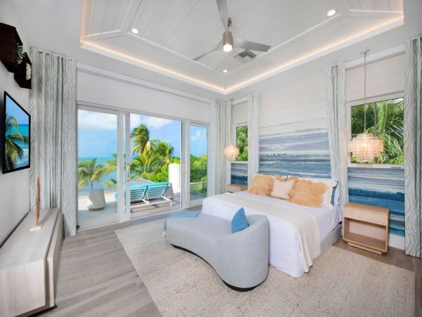 Seaside Serenity - Luxury 8-Bedroom Villa in the Cayman Islands
