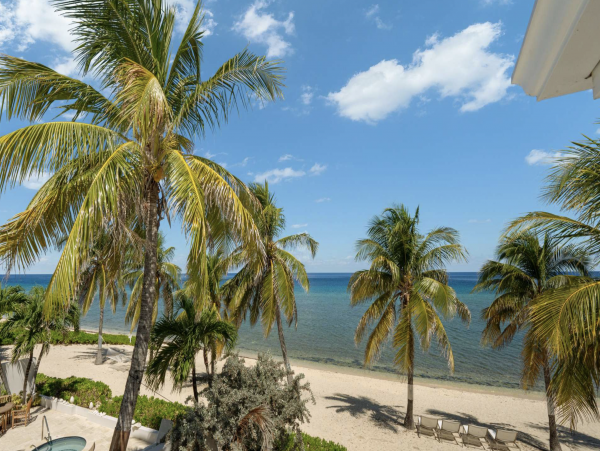 One of The Cayman Islands Most Beautiful Four Bedroom Villas
