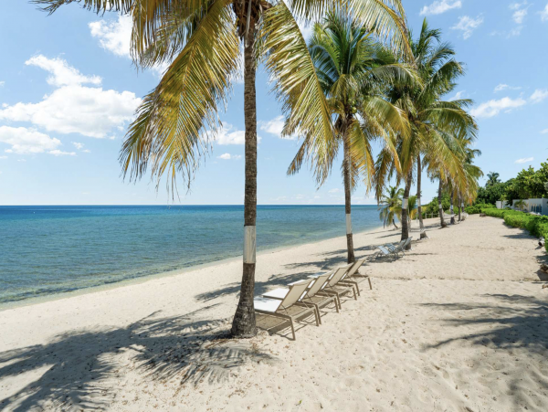 One of The Cayman Islands Most Beautiful Four Bedroom Villas