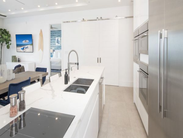 3-Bdrm Condo Stunning Ocean Views in Cayman Islands