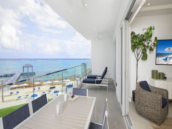 3-Bdrm Condo Stunning Ocean Views in Cayman Islands