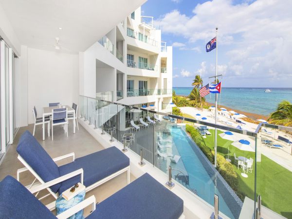 3-Bdrm Condo Stunning Ocean Views in Cayman Islands