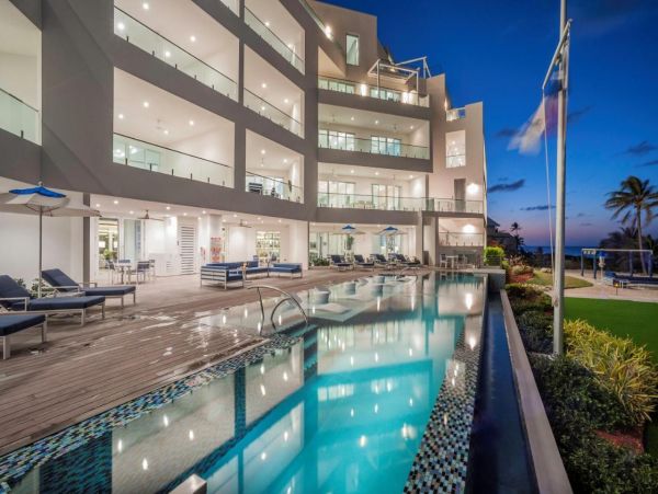3-Bdrm Condo Stunning Ocean Views in Cayman Islands