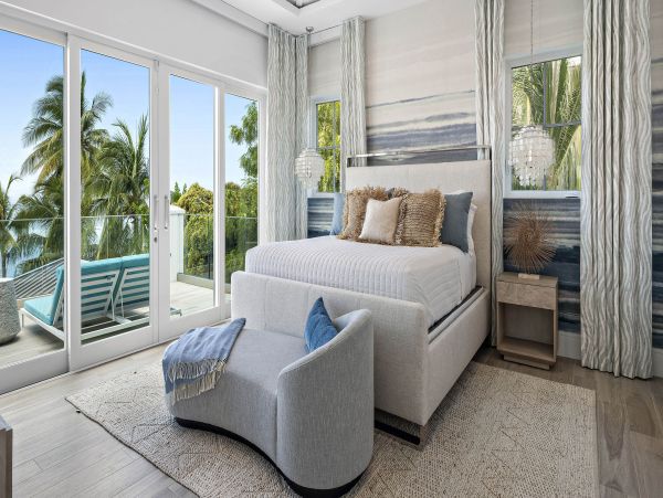 Luxury Grand Cayman Villa Rental 8-Bedroom Beachfront Vacation Home