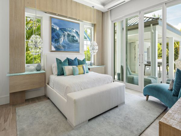 Luxury Grand Cayman Villa Rental 8-Bedroom Beachfront Vacation Home