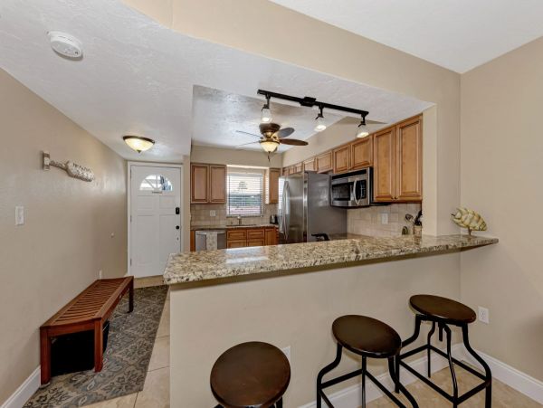 Walk to Beach Two Bedroom Vacation Rental in Siesta Key
