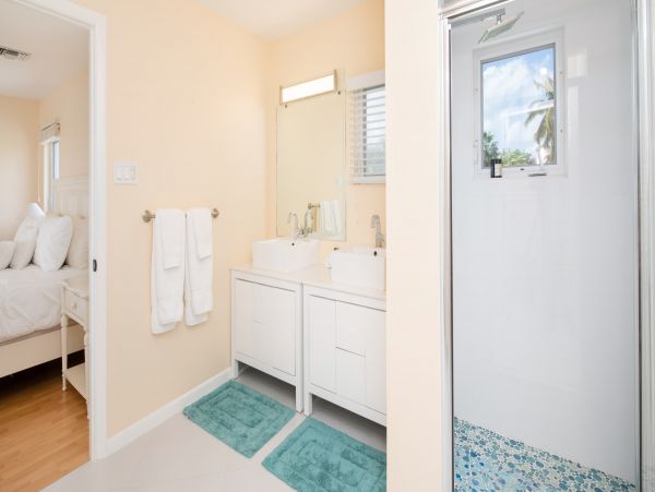 Cayman Island Two Bedroom Home with Stunning Tropical View