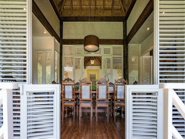 Luxury 4 Bedroom Villa Understated Elegance