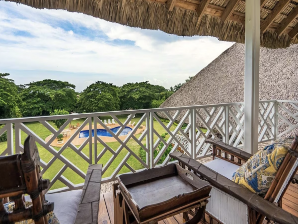 Luxury 4 Bedroom Villa Understated Elegance