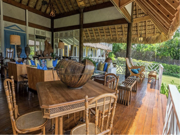 Luxury 4 Bedroom Villa Understated Elegance