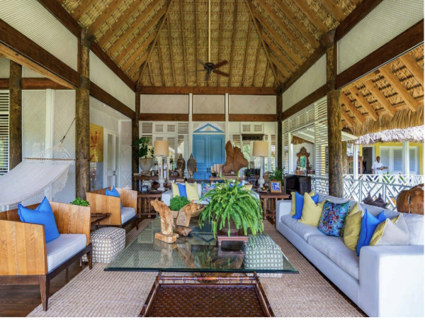 Luxury 4 Bedroom Villa Understated Elegance
