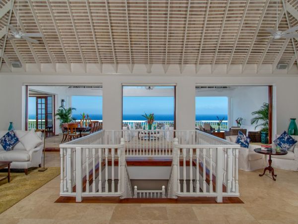 Caribbean Bliss: A 10-Bedroom Luxury Retreat in Montego Bay