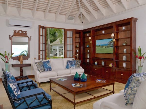 Caribbean Bliss: A 10-Bedroom Luxury Retreat in Montego Bay