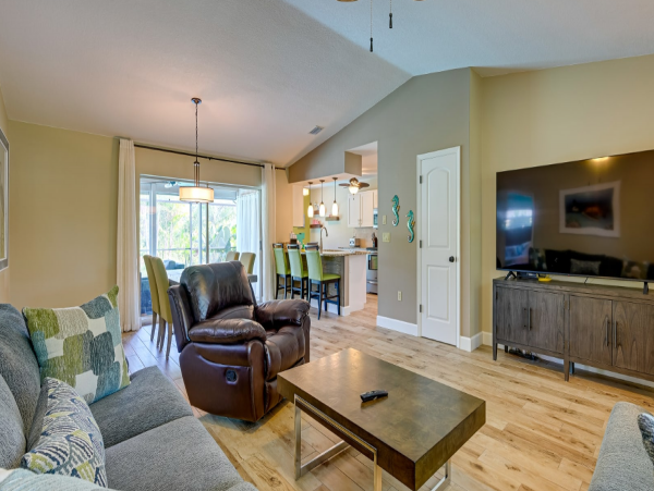 Charming 2 Bedroom Vacation Home with Private Pool