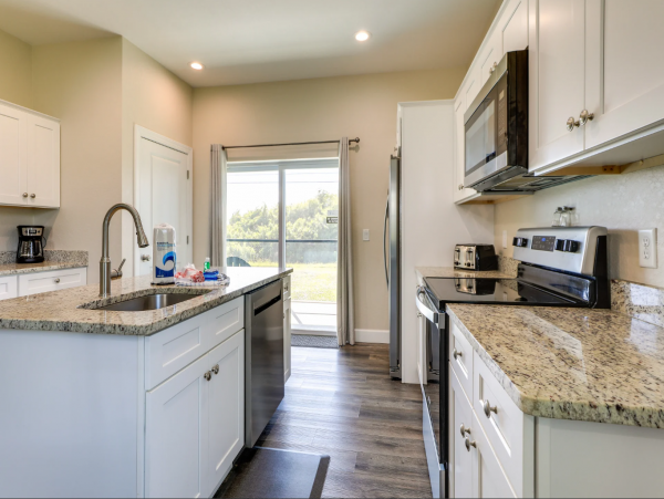Englewood Home with 2 Bedrooms