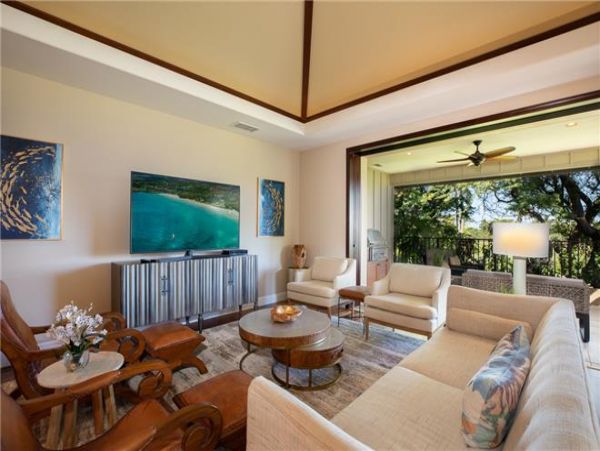 Gorgeous 4 Bedroom Vacation Getaway Great Amenities