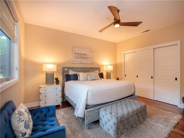 Gorgeous 4 Bedroom Vacation Getaway Great Amenities
