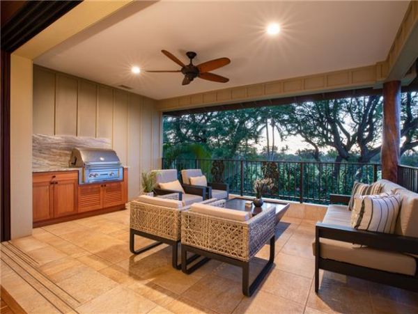 Gorgeous 4 Bedroom Vacation Getaway Great Amenities