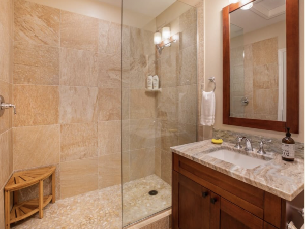 Gorgeous 4 Bedroom Vacation Getaway Great Amenities