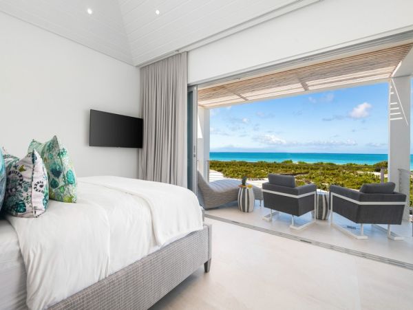 Grace Bay Luxury Villa Rentals - Six-Bedroom Ocean View Villa Turks and Caicos