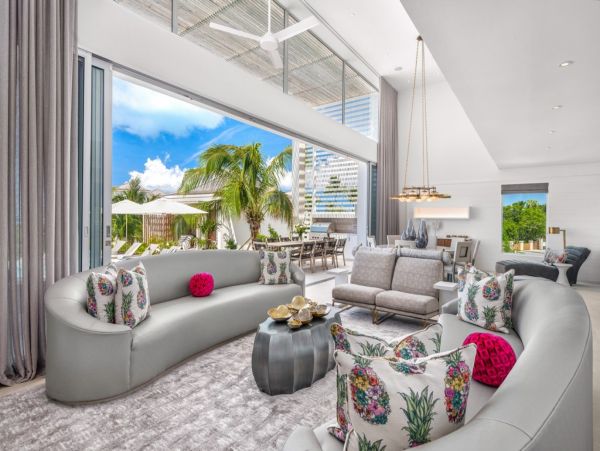 Grace Bay Luxury Villa Rentals - Six-Bedroom Ocean View Villa Turks and Caicos