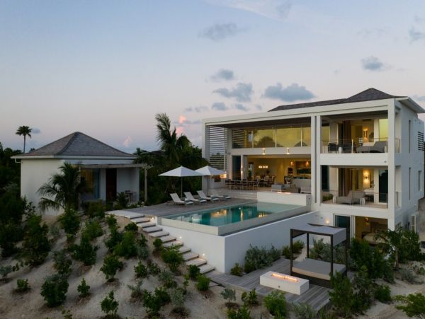 Grace Bay Luxury Villa Rentals - Six-Bedroom Ocean View Villa Turks and Caicos