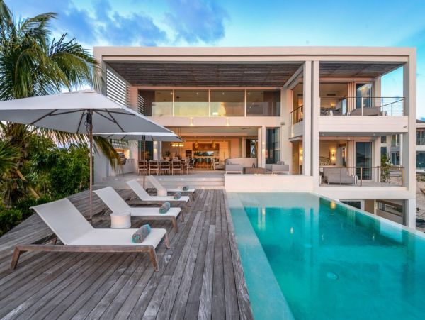 Grace Bay Luxury Villa Rentals - Six-Bedroom Ocean View Villa Turks and Caicos