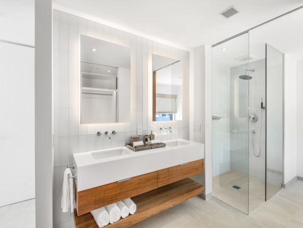 Grace Bay Luxury Villa Rentals - Six-Bedroom Ocean View Villa Turks and Caicos