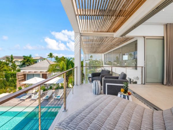 Grace Bay Luxury Villa Rentals - Six-Bedroom Ocean View Villa Turks and Caicos