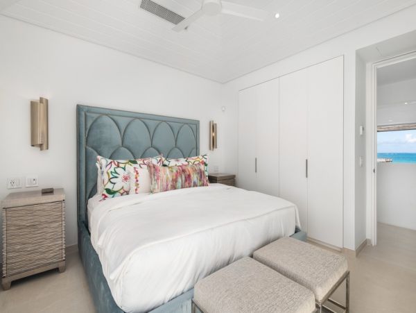 Grace Bay Luxury Villa Rentals - Six-Bedroom Ocean View Villa Turks and Caicos