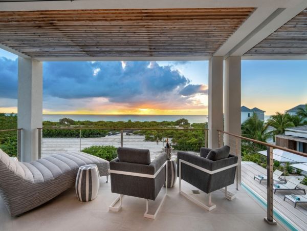 Grace Bay Luxury Villa Rentals - Six-Bedroom Ocean View Villa Turks and Caicos