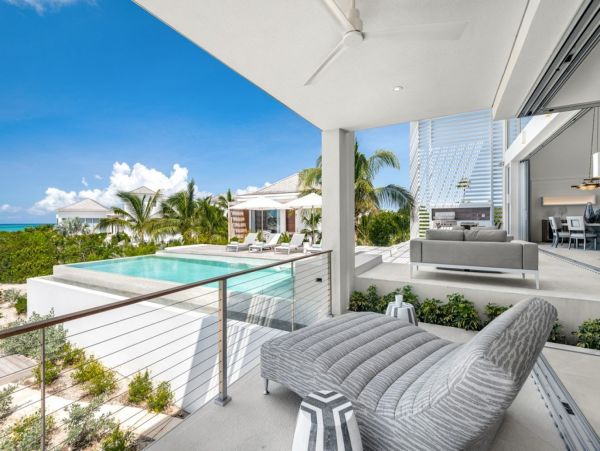 Grace Bay Luxury Villa Rentals - Six-Bedroom Ocean View Villa Turks and Caicos