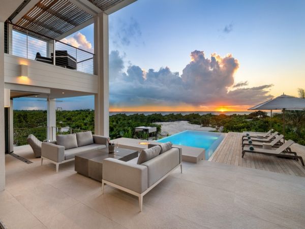Grace Bay Luxury Villa Rentals - Six-Bedroom Ocean View Villa Turks and Caicos