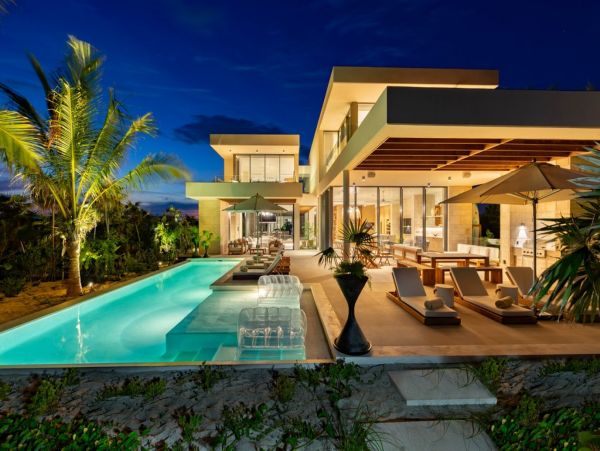 Luxury Vacation Rental in Turks and Caicos Dream Getaway