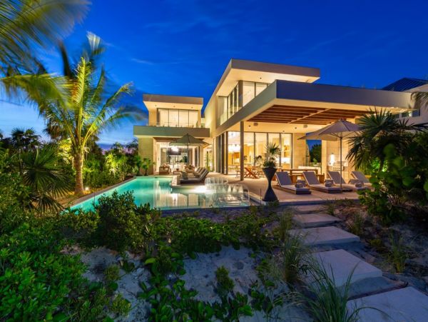 Luxury Vacation Rental in Turks and Caicos Dream Getaway