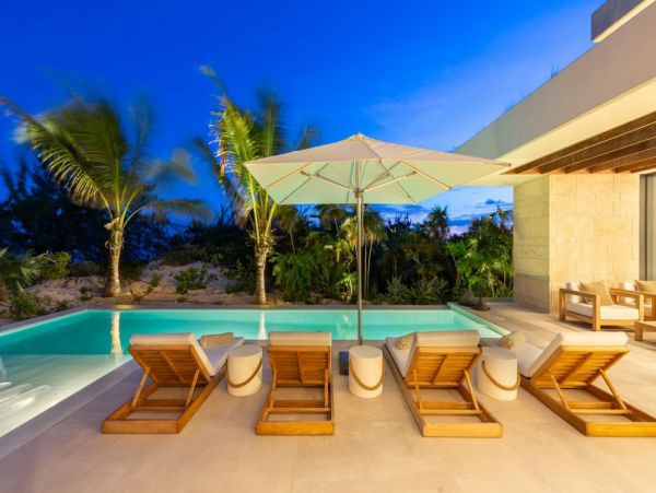 Luxury Vacation Rental in Turks and Caicos Dream Getaway