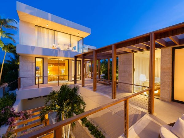 Luxury Vacation Rental in Turks and Caicos Dream Getaway