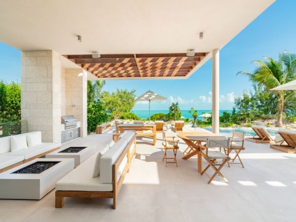 Luxury Vacation Rental in Turks and Caicos Dream Getaway