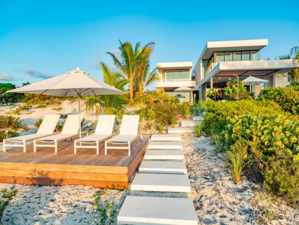 Luxury Vacation Rental in Turks and Caicos Dream Getaway