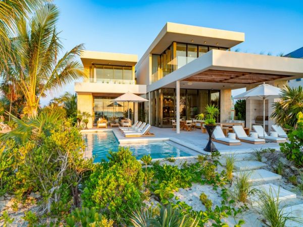 Luxury Vacation Rental in Turks and Caicos Dream Getaway