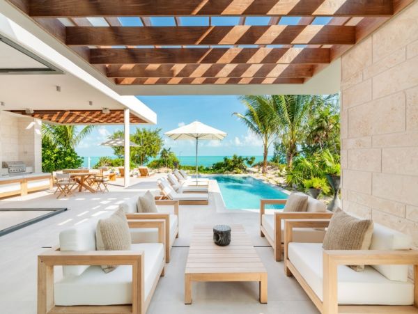 Luxury Vacation Rental in Turks and Caicos Dream Getaway