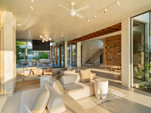 Luxury Vacation Rental in Turks and Caicos Dream Getaway