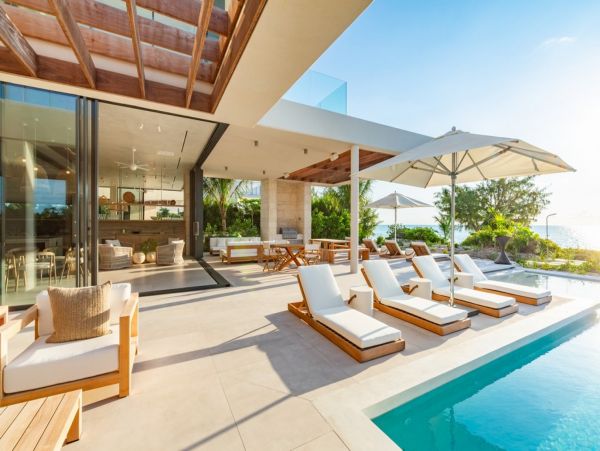 Luxury Vacation Rental in Turks and Caicos Dream Getaway