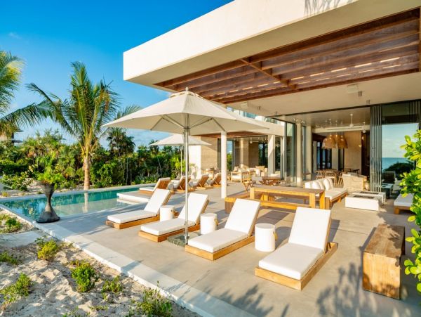 Luxury Vacation Rental in Turks and Caicos Dream Getaway