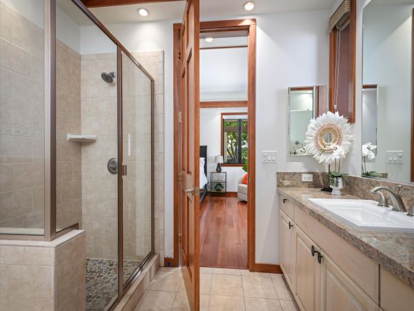 Kailua-Kona 7 Bedroom Vacation Rental with Stunning Views
