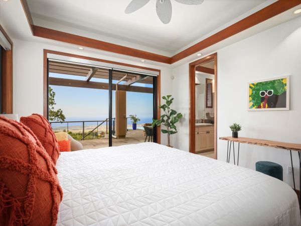 Kailua-Kona 7 Bedroom Vacation Rental with Stunning Views
