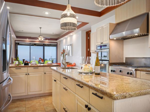 Kailua-Kona 7 Bedroom Vacation Rental with Stunning Views