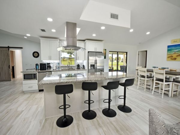 Manasota Home with 3 Bedrooms and Canal Views