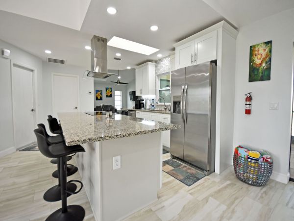 Manasota Home with 3 Bedrooms and Canal Views