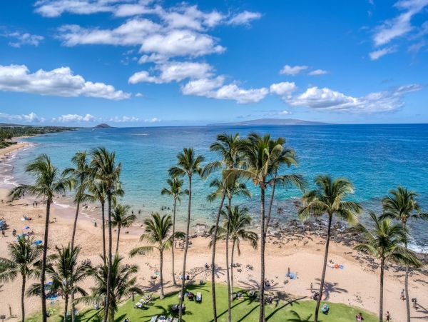 Beach Front Kihei Vacation Condo two Bedroom